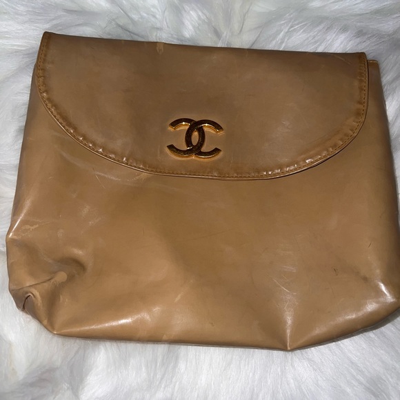 Chanel - Picture 3 of 10